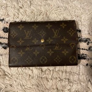 louis vuitton sarah wallet